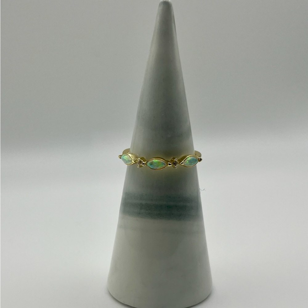 Dainty Opal Ring – 925 Sterling Silver 14K Gold Ring - Minimal Opal Ring - Picture 3 of 7
